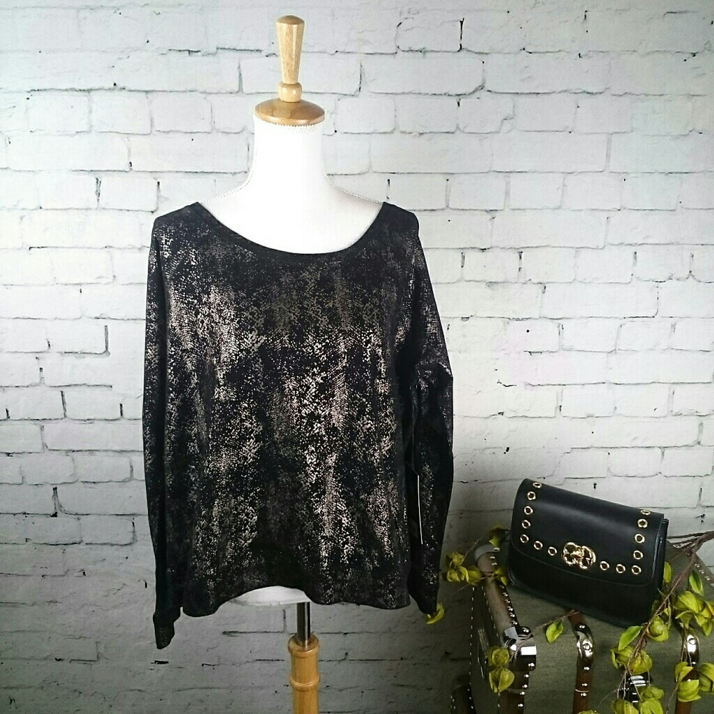 NWT Rock & Republic metallic snakeskin print top
